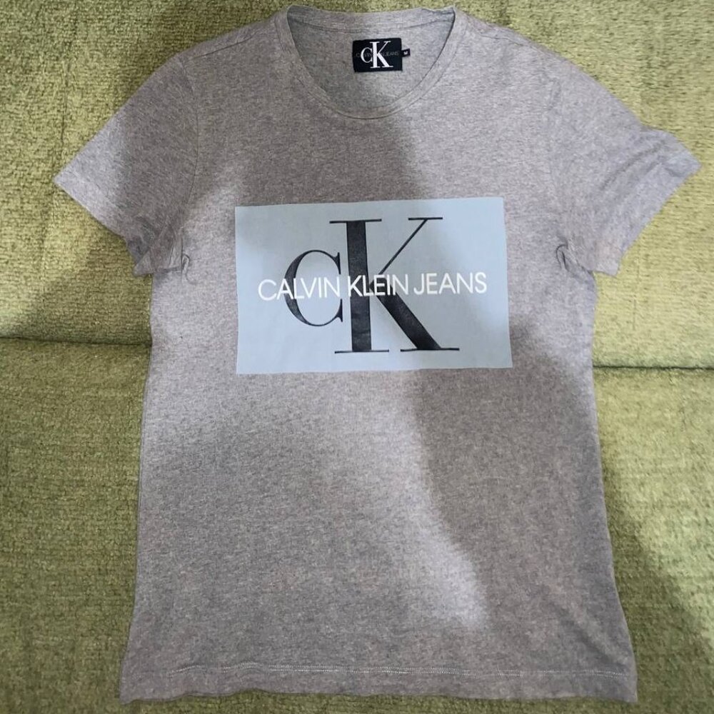 Calvin Klein Jeans T-shirt original new